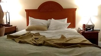 Gadis Tiri Mungil Ditaklukkan Dan Dikentuti Dalam-dalam