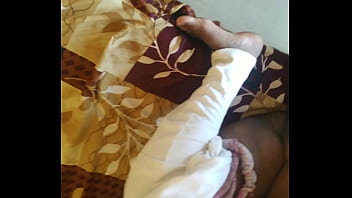 Ngentot Ibu Mertua Desi Berbokong Besar Dan Menggairahkan