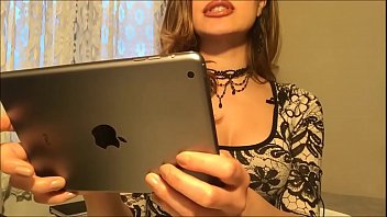 Siapa Yang Berani Memercikkan Cairan Panas Di Dada Dan Bibir Ranumnya?