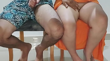 Casada Cachonda Colombiana Se Coge Al Hermanastro A Escondidas Del Marido