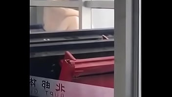 北邮体育馆激情门事件，深夜肉搏大战细节全曝光