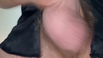 Luar Biasa! Kakak Tiriku Memuaskan Nafsu Dengan Kontol Besar Yang Fantastis Dan Mengeluarkan Sperma Panas