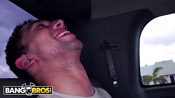 Alina Li, Si Gadis China Manis Yang Haus Kontol, Terus Kecewa Karena Tak Ada Pria Asing Yang Mau Memuaskan Nafsunya