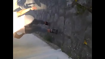 Celana Ketat Transparan Yang Menggoda