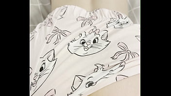 Kakak Tiriku Yang Berpantat Besar Menyiramku Dengan Air Lalu Kutiduri Habis-habisan