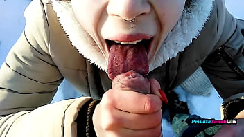 Tante Giri Rusia Suka Kasih Enaknya Di Tempat Terbuka