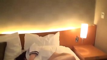 Gadis Jepang Manis Dibantai Di Kamar Hotel