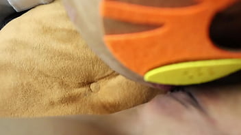 สาวสวยนักเรียนไทยโดนเลียหีจนฉี่แตก ร้องครางลั่นด้วยความฟิน