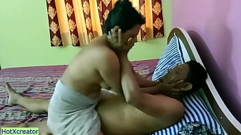 Gadis Kantoran India Seksi Ngentot Sama Bos Demi Naik Jabatan! Adegan Panas Hindi