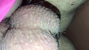 Menerobos Dalam-dalam Liang Memek Istri