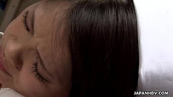 Dokter Yang Tak Hanya Menyembuhkan Pasien, Tapi Juga Memuaskan Perawat Genit Yang Haus Sentuhan