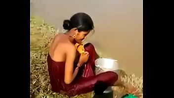 Bhabhi Desi Mandi Telanjang Di Kamar Mandi