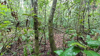 Gadis Thailand Seksi Ngesot Di Hutan Sambil Pegang Jamur, Tiba-tiba Merintih Pengen Pipis! Suara Mendesah Panas 4k