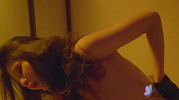 Cewek Tionghoa Seksi Xian’erai Dengan Payudara Montok Bercinta Liar Dengan Pria Idamannya.