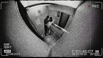 Video Vazado: Patricinha Safada Dando O Cu No Elevador