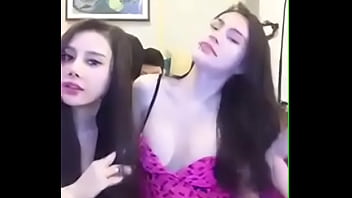 Gadis Tiongkok Seksi Lagi Asyik Main Jari