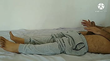 Kakak Seksi Neha Menidurkan Adik Lelakinya Dengan Suara Menggoda