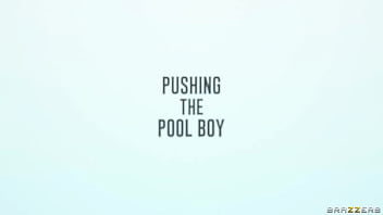 Menggoyang Si Tukang Kolam Renang Chloe Savage / Brazzers / Masukkan Kode Xvpromo Di Situs Resmi Untuk Diskon