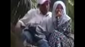 Tangan Nakal Gadis Malaysia Bertudung