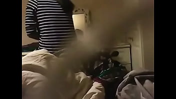 Gaun Yang Membungkus Tubuh Seksi Gadis Berhijab