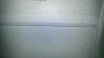 Ranjang Mobil Panas Dengan Si Pirang Rusia (bagian 1)