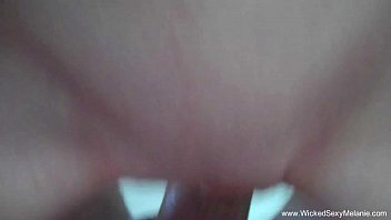 Anak Tiriku Membujukku Untuk Diberi Isi Penuh