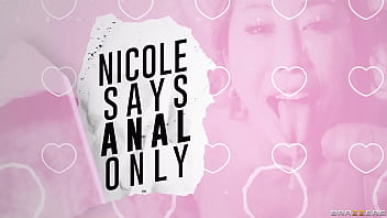 Nicole Doshi Menyuruhnya Hanya Lewat Dubur – Tonton Lengkap Di Brazzers