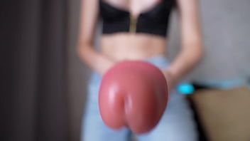 Kakak Tiriku Yang Bergairah Dengan Kontol Besarnya Menggila Di Ranjangmu