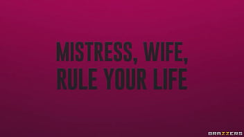 Tunduk Dan Patuhi Nyonya Luna Star, Istri Yang Menguasai Setiap Inci Kehidupanmu