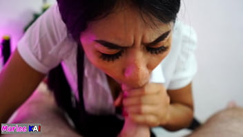 Sekretaris Thai Yang Hot Mengisap Kontol Sampai Keluar Sperma