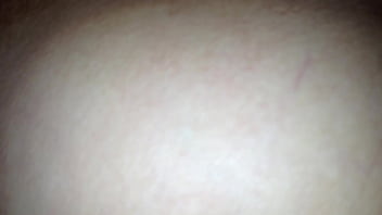 Vagina Tionghoa Diperbesar Hingga Detail Intimnya Terlihat Jelas