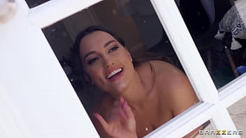 Menggila Di Kepalanya / Brazzers / Unduh Lengkap Di Zzfull.com/thro