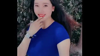 Gadis Asia Tionghoa Dengan Payudara Besar Dan Pantat Montok