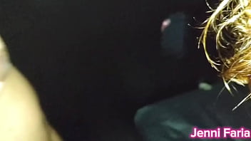 Aku Dan Ibu Mertuaku Ngesek Habis-habisan Di Lubang Gloryhole Dengan Banyak Kontol