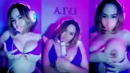 Dada Montok Youtuber Gamer Seksi Miss Euni