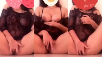 Gadis Seksi Berdandan Transparan Ingin Bercinta