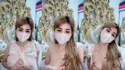 Mamih Menggoda Dengan Baju Tipis, Remasan Payudara Menggairahkan