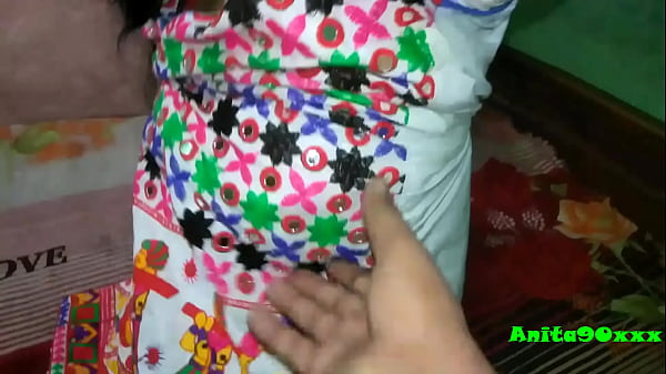 Bhabhi Panas India Digoda Dengan Gaun Rajasthan, Bergairah Dengan Bisikan Bahasa Hindi