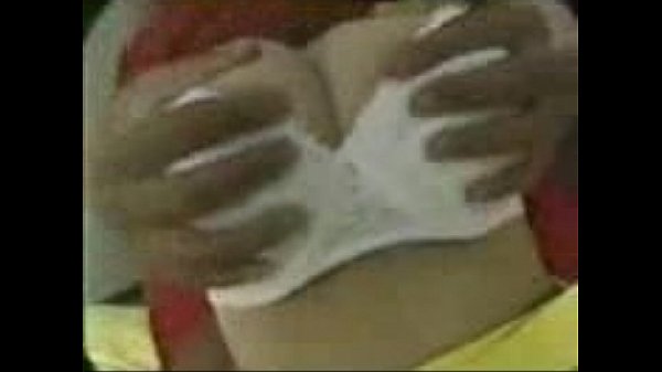 Payudara Montok Gadis India Yang Menggoda