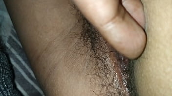 Istri Desi Yang Menggoda