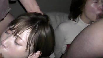 【奇跡の共演】乃木坂＆欅坂卒業メンバーに激似の美女デュオがw開脚で玩具責め→口内射精＆生中出し