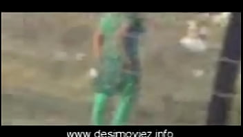 Gadis-gadis Desa Buang Hajat Di Alam Terbuka