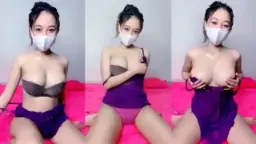 Goyang Payudara Indy Yang Menggoda