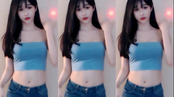 Cô Gái Trung Hoa Uốn éo Trong điệu Nhảy Gợi Cảm