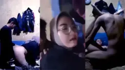 Ngewe Cewek Berjilbab Berkacamata Montok