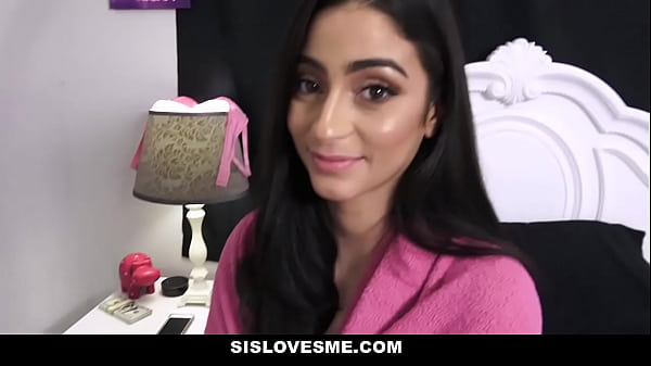 Saudari Tiriku Remaja (jasmine Vega) Disuap Untuk Menghisap Kontolku
