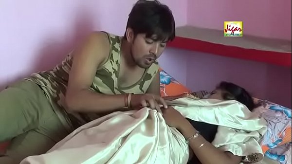 भाभी का देवर के साथ गर्म रोमांस, पति से भी ज्यादा मिलता है मज़ा