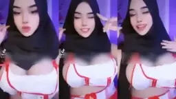 Perawat Seksi Arrazyny Dalam Hijab Yang Menggoda
