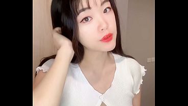 Macy試身室新年誘惑：黑色旗袍下的情慾自主實踐