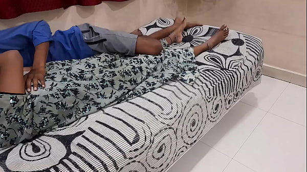 Istri Seksi India Digoyang Ganas Oleh Suami Hindu Kurusnya – Versi Lengkap Hindi